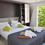 Capleouna-manou Vila