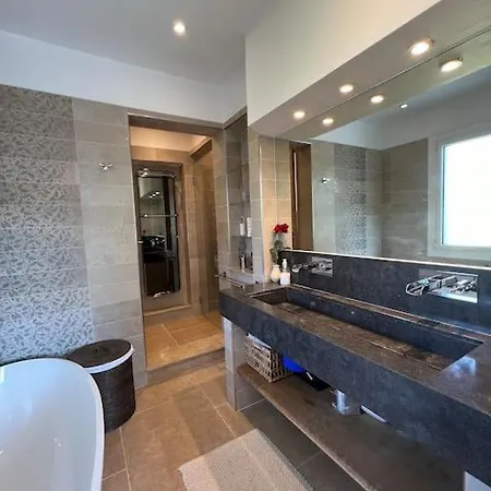 Villa Capleouna-manou