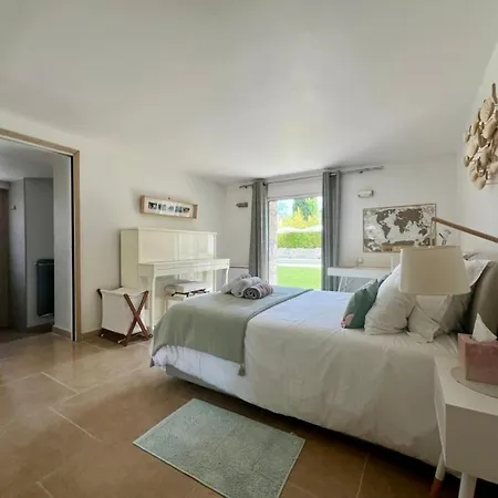 Capleouna-manou 빌라