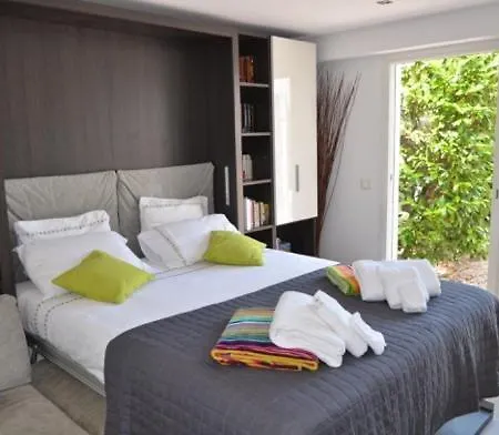 Capleouna-manou 빌라