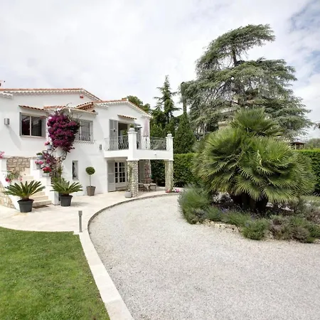 Capleouna-manou 빌라