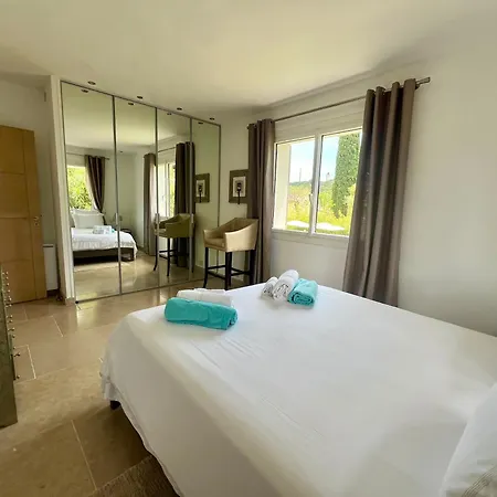 Villa Capleouna-manou *